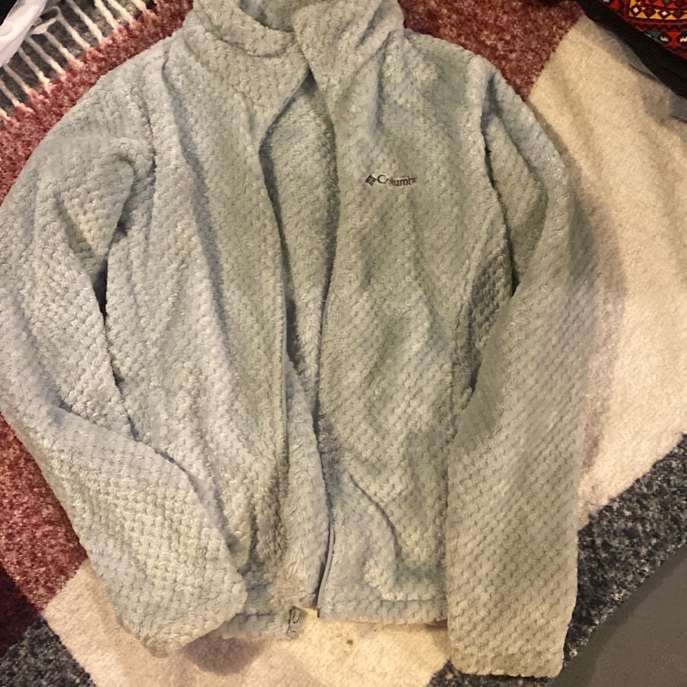 Columbia fuzzy jacket